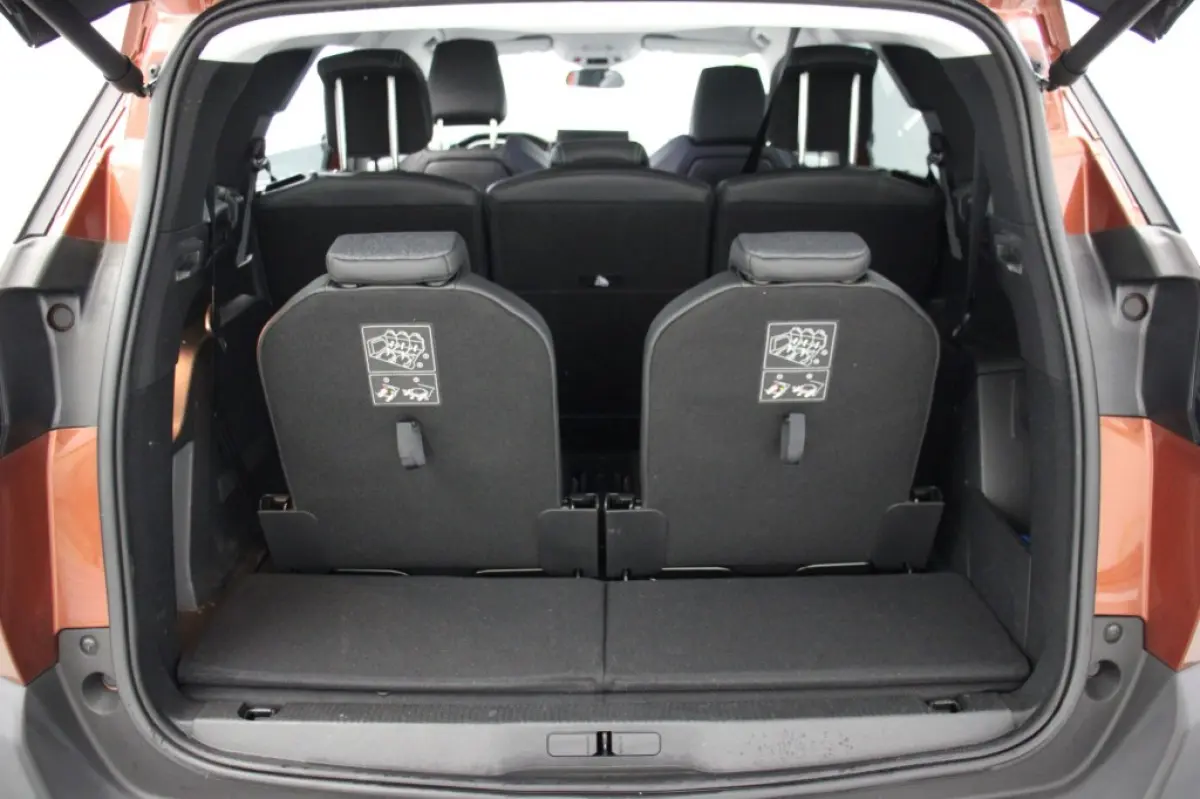 1.2 PureTech Allure 7 Persoons - Digitaal Cockpit, Carplay, Camera, Half Leer