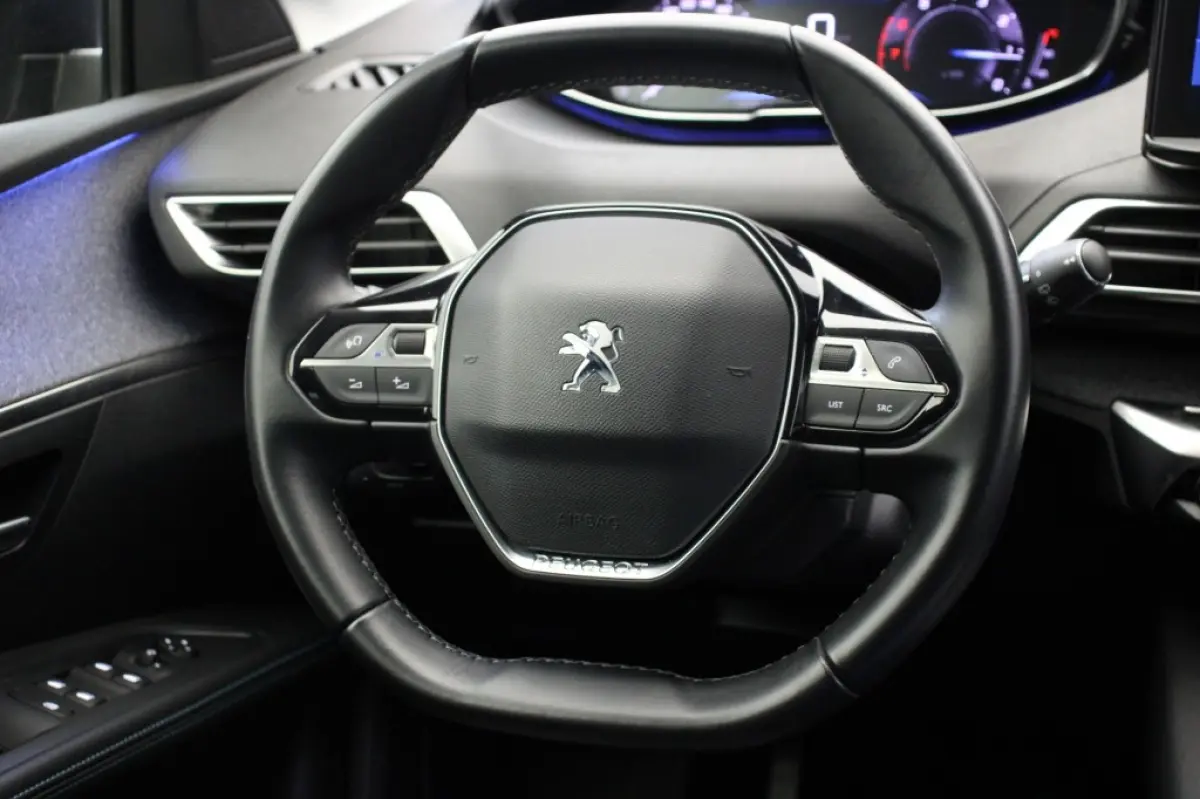 1.2 PureTech Allure 7 Persoons - Digitaal Cockpit, Carplay, Camera, Half Leer