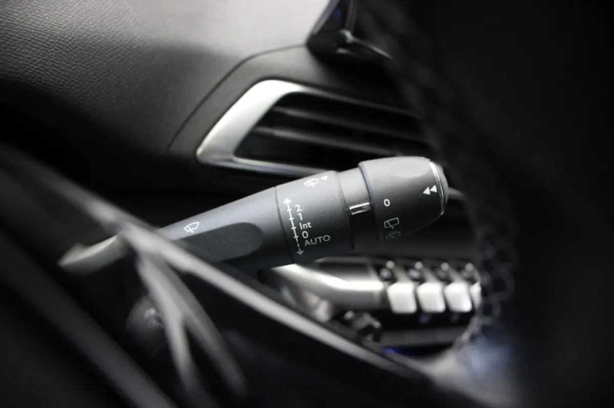 1.2 PureTech Allure 7 Persoons - Digitaal Cockpit, Carplay, Camera, Half Leer