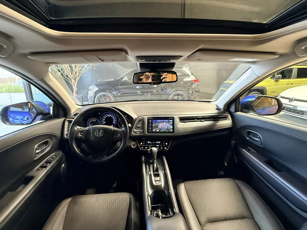 1.5 i-VTEC Executive Automaat. Pano. Camera. Nav. Trekhaak. Van eerste eigenaar met NAP.