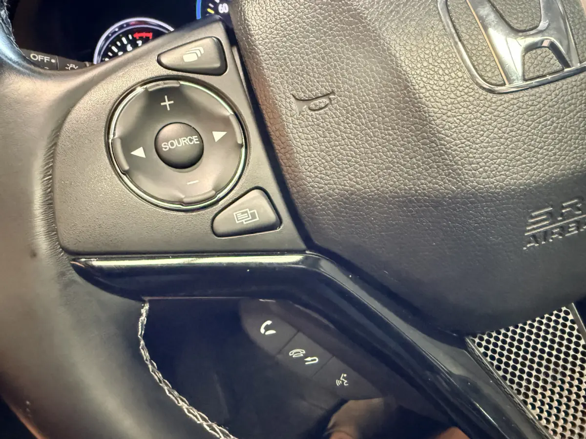 1.5 i-VTEC Executive Automaat. Pano. Camera. Nav. Trekhaak. Van eerste eigenaar met NAP.