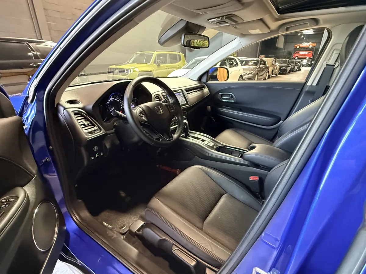 1.5 i-VTEC Executive Automaat. Pano. Camera. Nav. Trekhaak. Van eerste eigenaar met NAP.