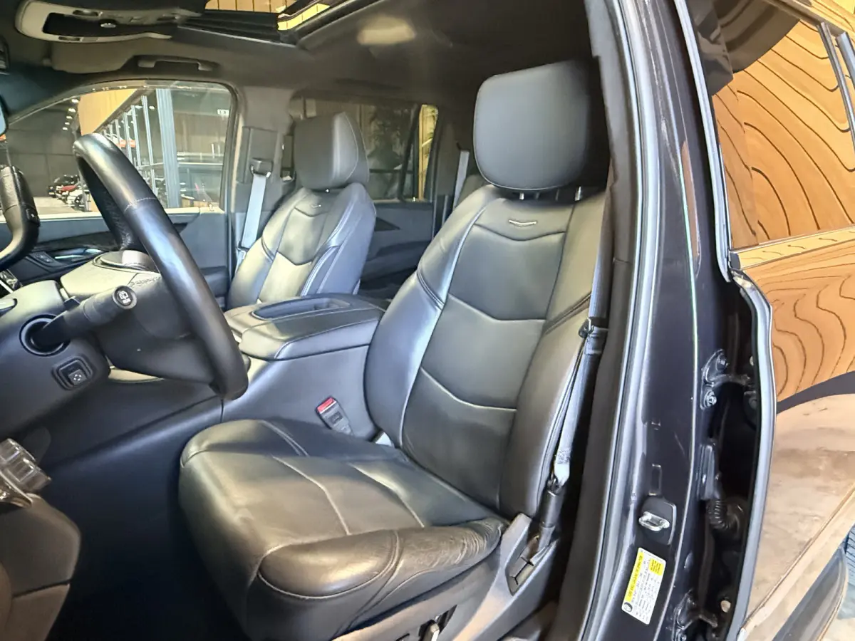 6.2 V8 Platinum ESV Verlengde uitvoering met 8 zitplaatsen !! Europese auto