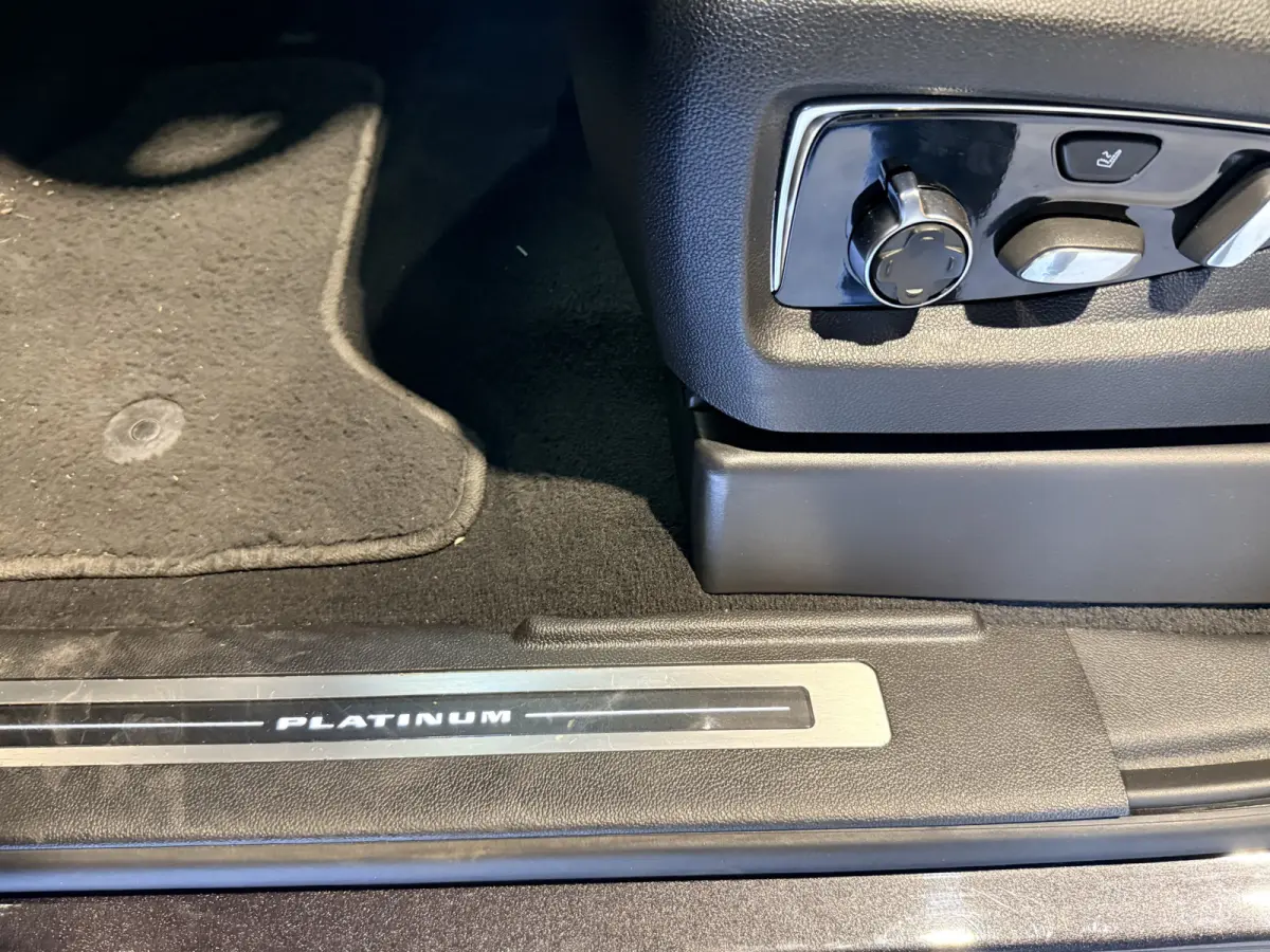 6.2 V8 Platinum ESV Verlengde uitvoering met 8 zitplaatsen !! Europese auto