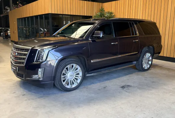 6.2 V8 Platinum ESV Verlengde uitvoering met 8 zitplaatsen !! Europese auto