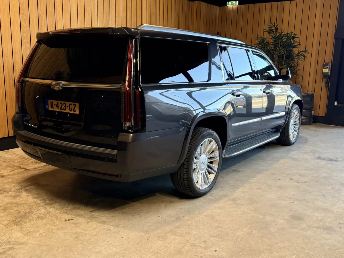 6.2 V8 Platinum ESV Verlengde uitvoering met 8 zitplaatsen !! Europese auto