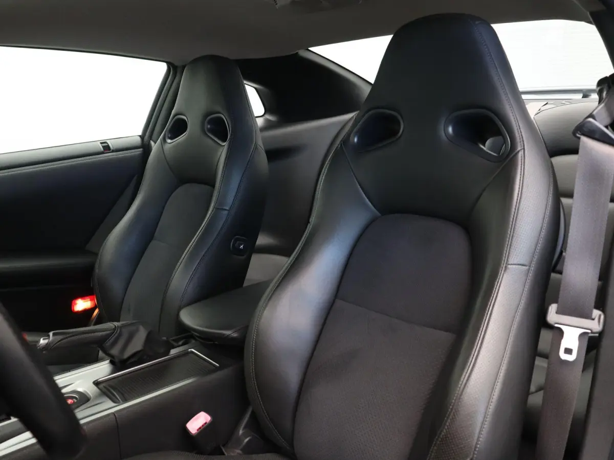 3.8 V6 | Unieke auto |  Origineel Nederlands | Slechts 29090km | Historie Aanwezig |
