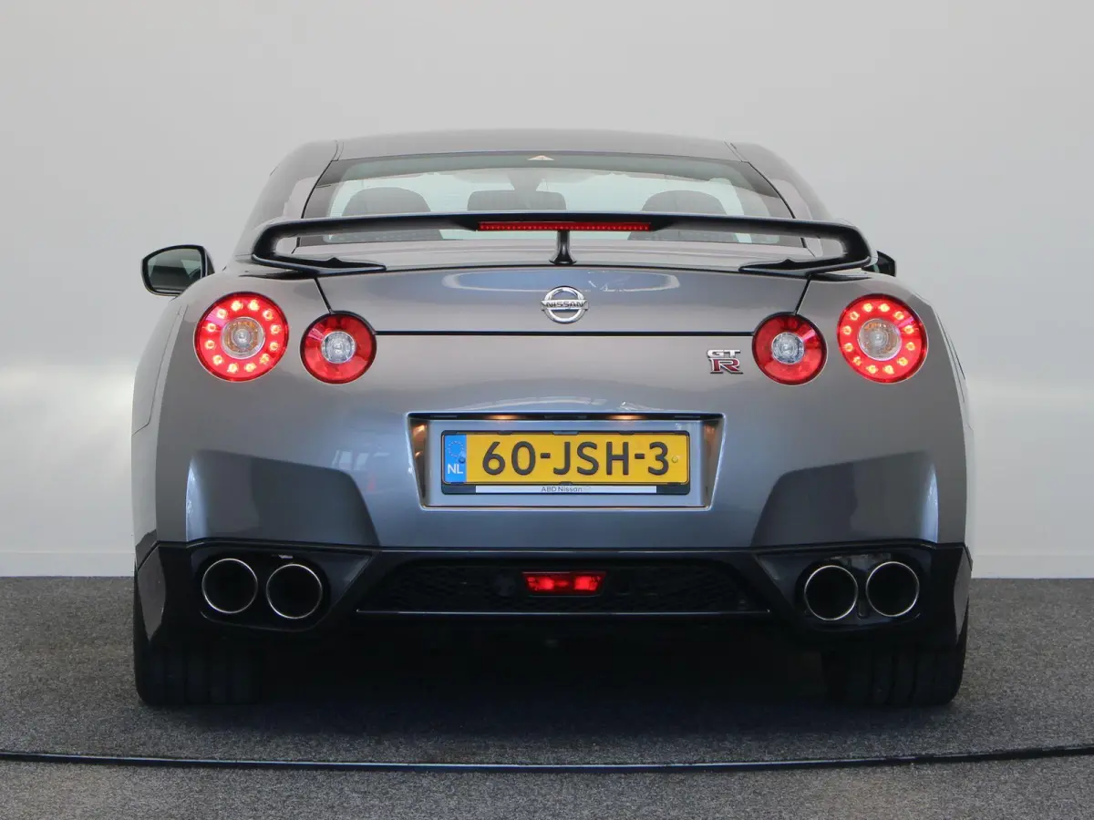 3.8 V6 | Unieke auto |  Origineel Nederlands | Slechts 29090km | Historie Aanwezig |