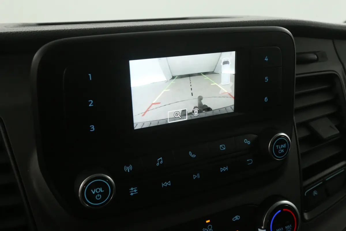 2.0 TDCI L2H1 | Airco | Camera | Cruise | 3 Zits | Trekhaak | 2xSchuifdeur | Parkeersens.