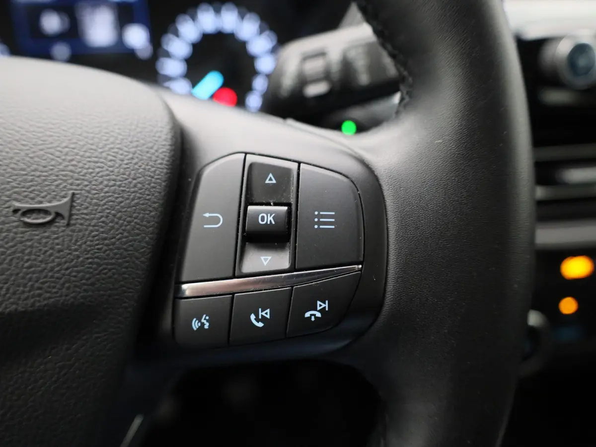 1.5 EcoBoost Trend | Airco | Cruise Control | Navigatie | PDC Voor En Achter |