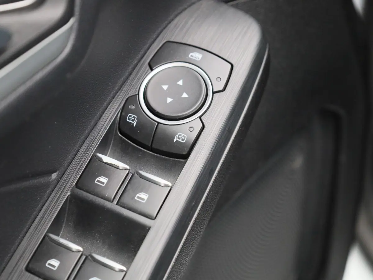 1.5 EcoBoost Trend | Airco | Cruise Control | Navigatie | PDC Voor En Achter |