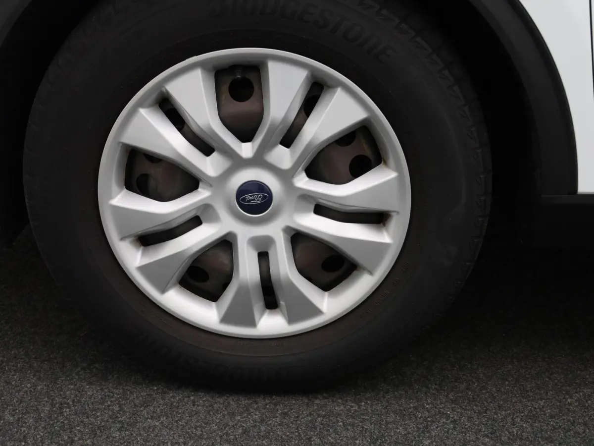 1.5 EcoBoost Trend | Airco | Cruise Control | Navigatie | PDC Voor En Achter |