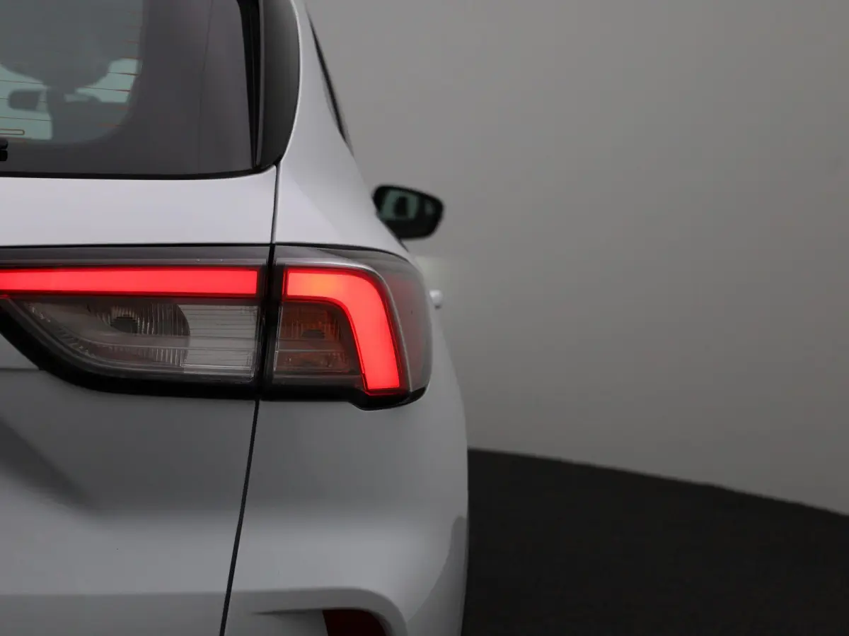 1.5 EcoBoost Trend | Airco | Cruise Control | Navigatie | PDC Voor En Achter |