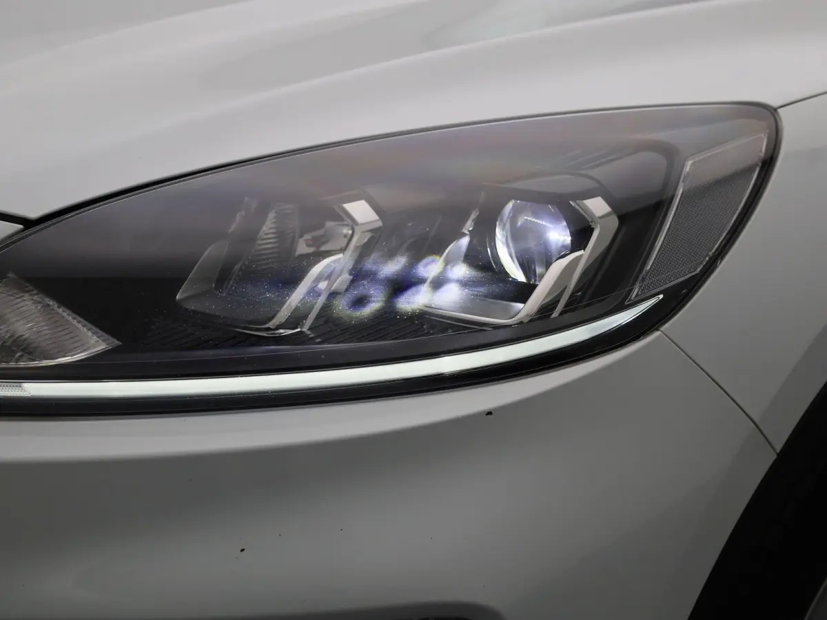 1.5 EcoBoost Trend | Airco | Cruise Control | Navigatie | PDC Voor En Achter |