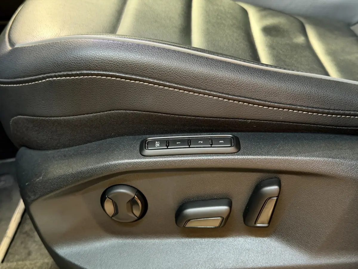 1.4 TSI e-H 245PK|R-Line|360°|IQ.|Pano|Memory|Leder|
