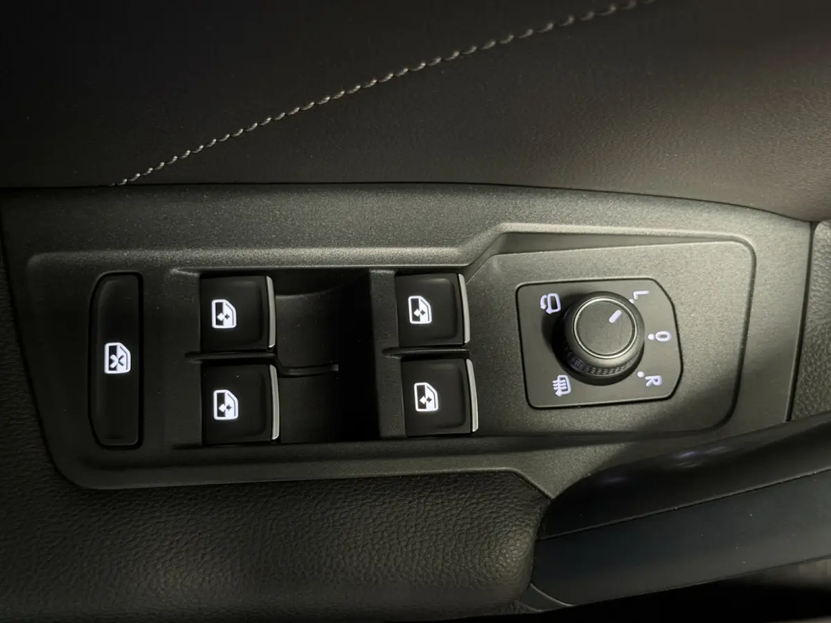 1.4 TSI e-H 245PK|R-Line|360°|IQ.|Pano|Memory|Leder|
