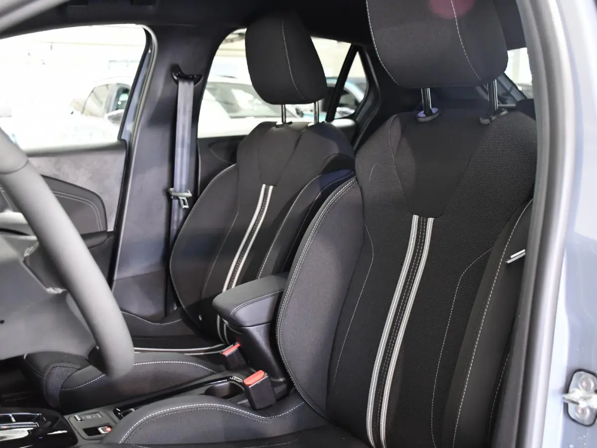 1.2 Turbo Hybrid GS | Sportstoelen | Navigatie | Camera