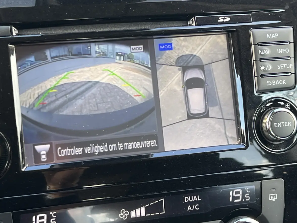 1.2 N-Connecta Pano/Navi/Camera/Trekhaak