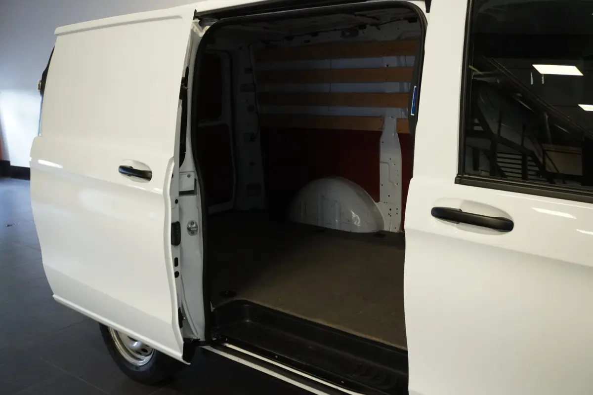 110 CDI Lang EURO 6 - Airco - Cruise - Trekhaak - €15.900,- Excl.
