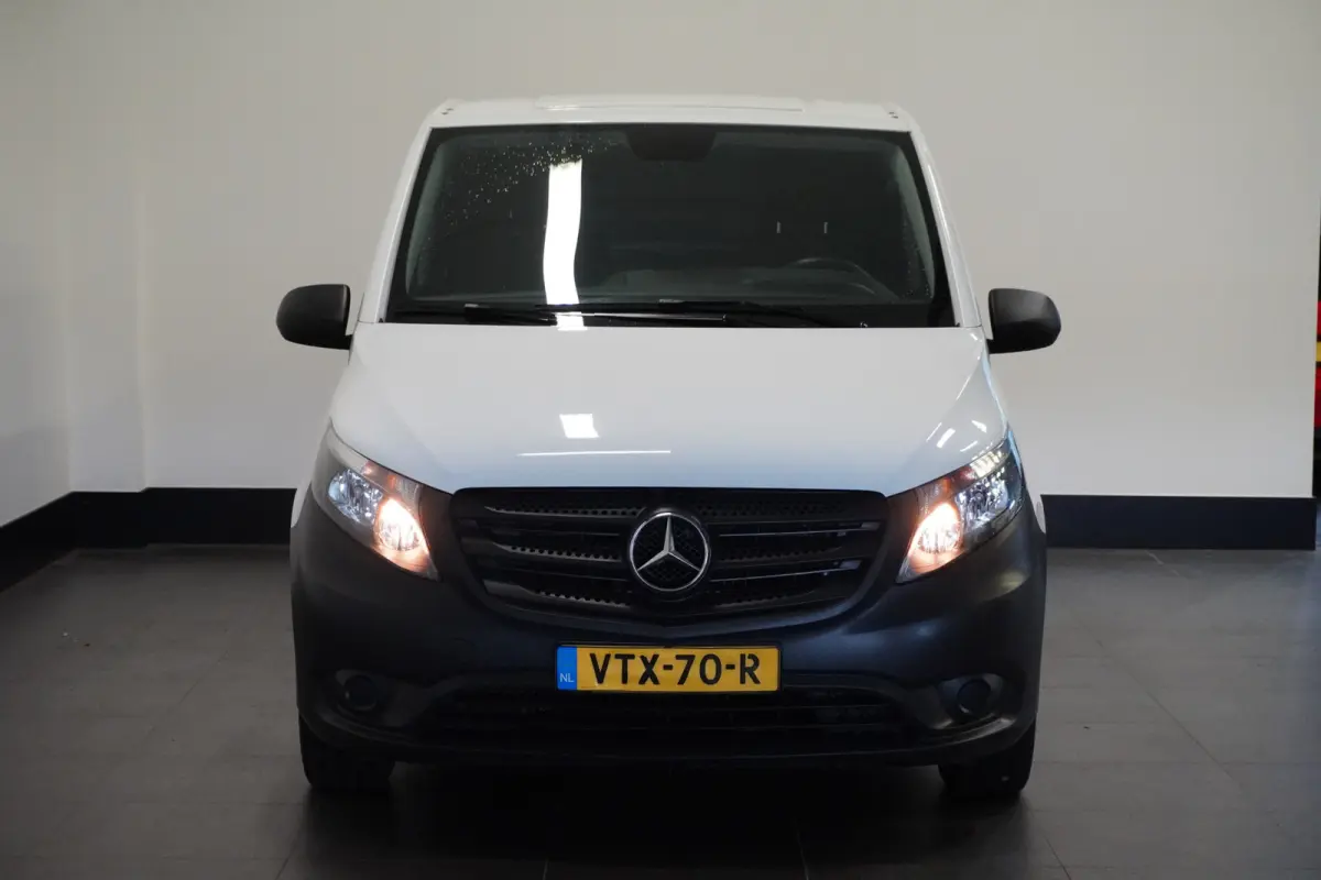 110 CDI Lang EURO 6 - Airco - Cruise - Trekhaak - €15.900,- Excl.