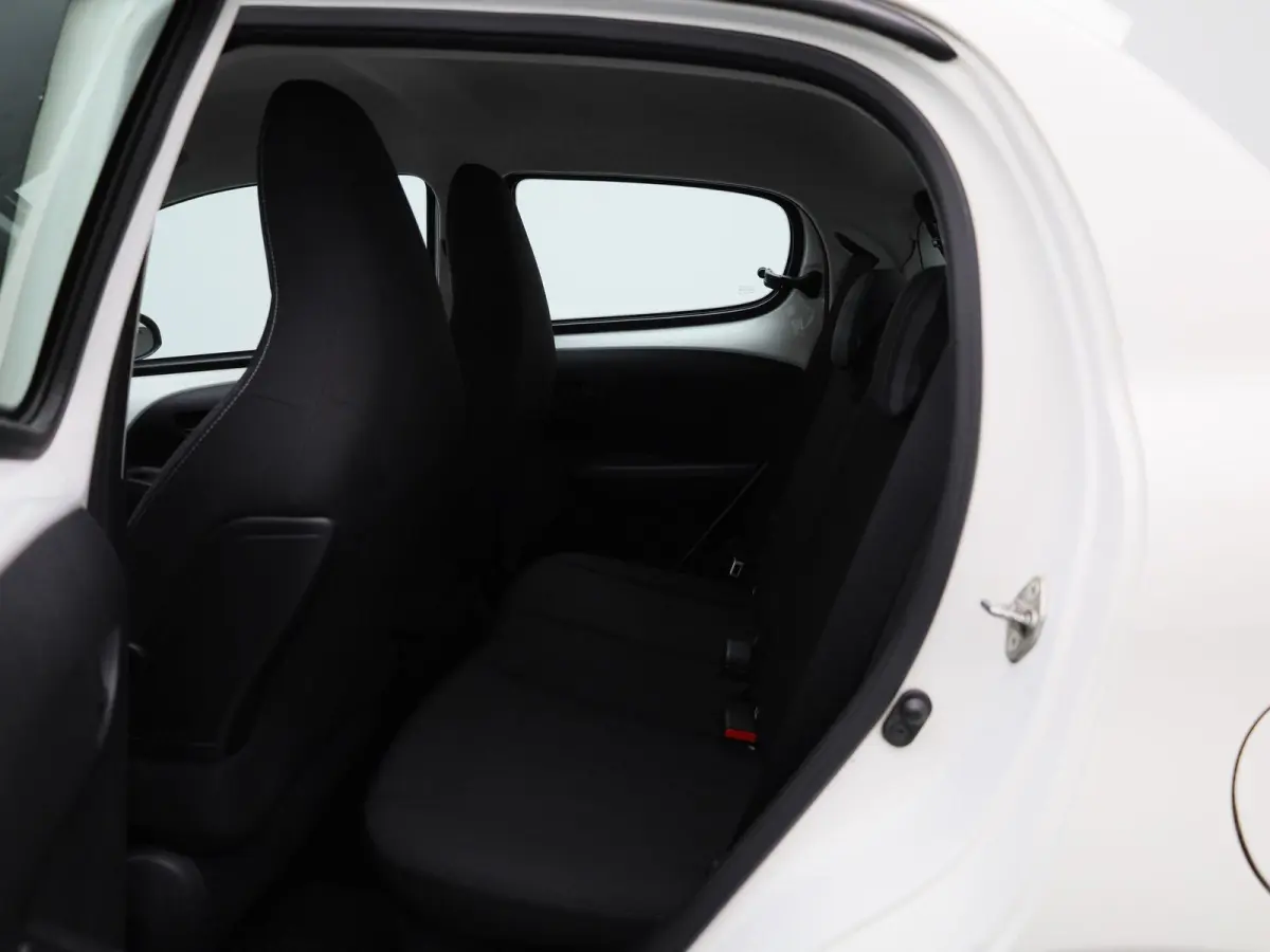 1.0 e-VTi Active l Airco l Carplay