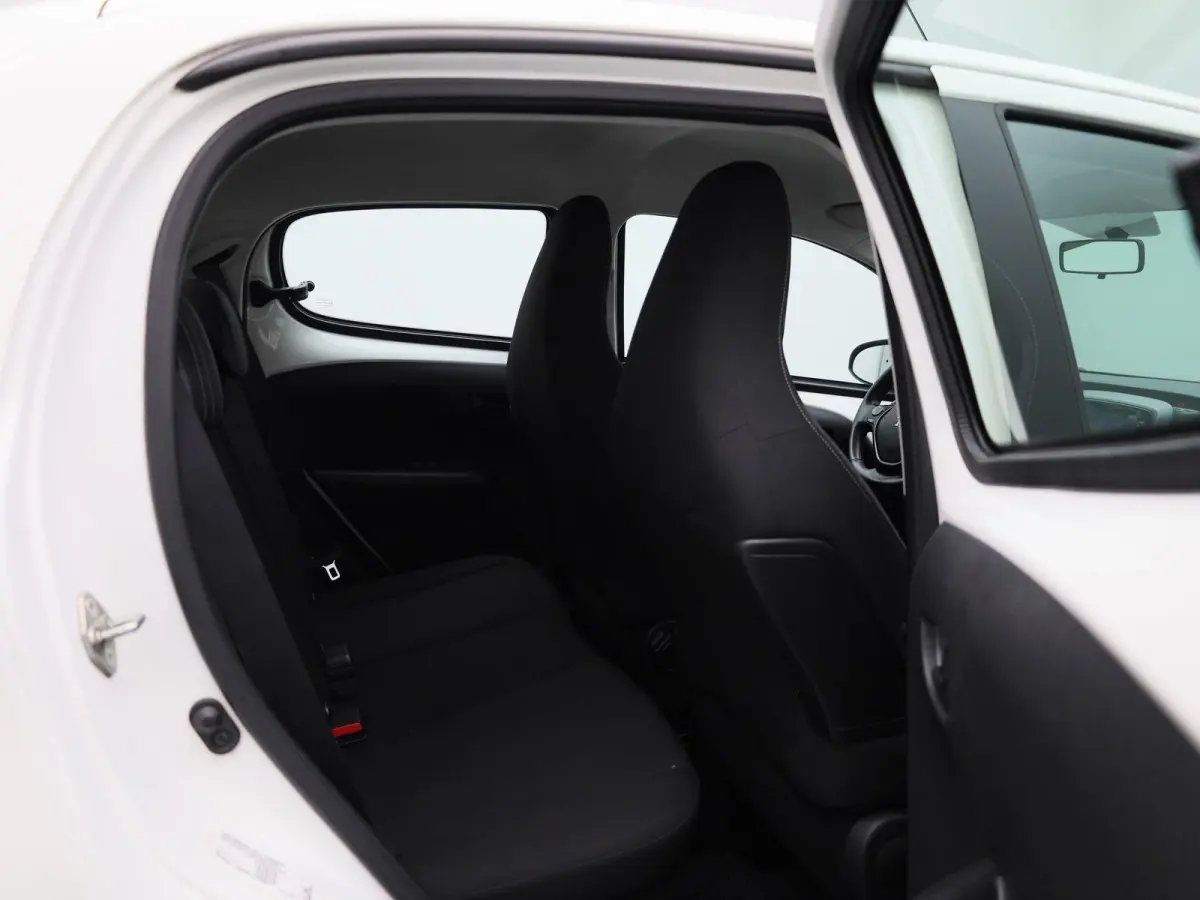1.0 e-VTi Active l Airco l Carplay