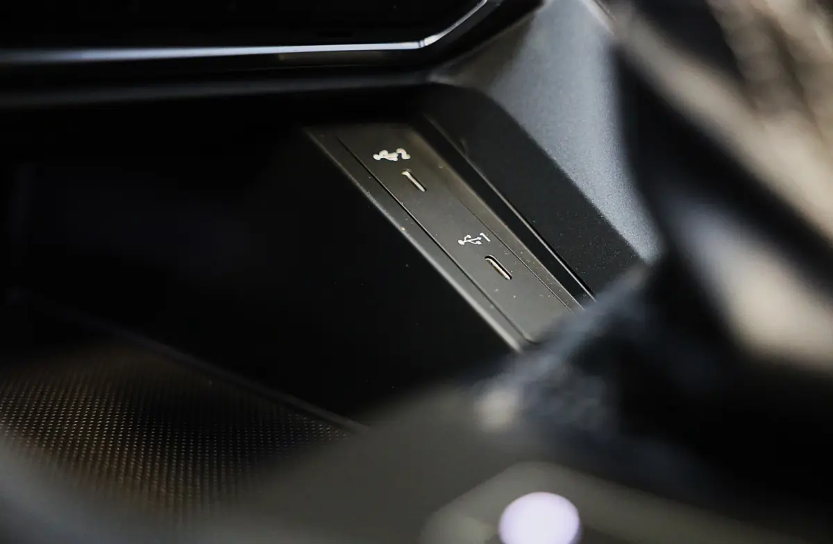 45 TFSI e RSQ3 Look / Camera / Cc / Lane Assist / Digital Cockpit / S Line Zetels / Open Panoramadak / Pdc / Matrix / 19 I