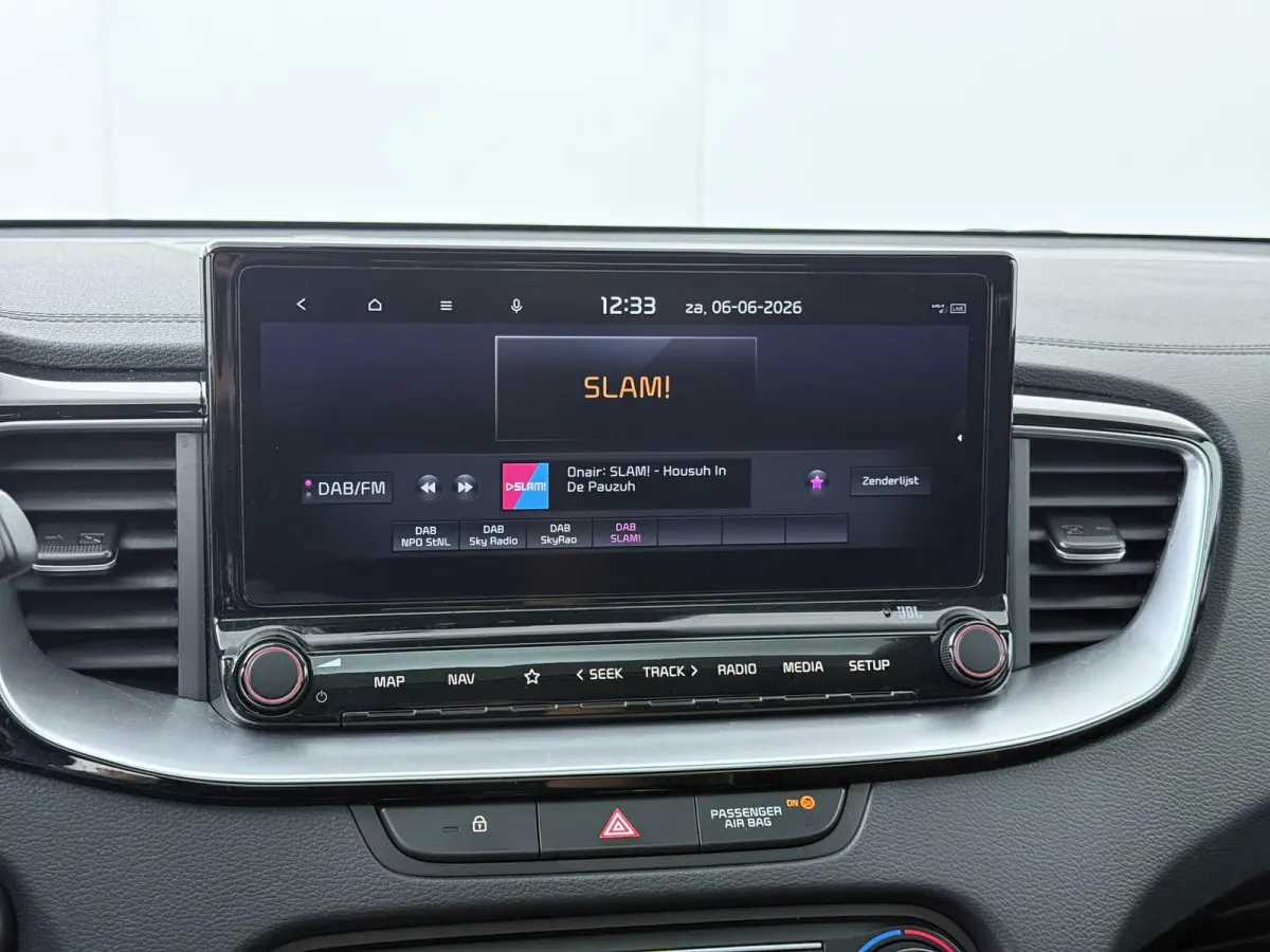 1.0 T-GDi ExecutiveLine | Panoramadak | JBL Audio | Camera | Stoelverwarming |