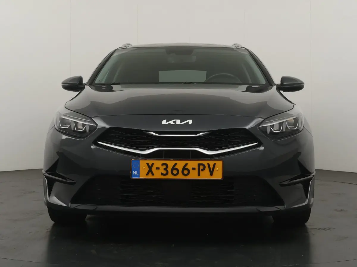 1.0 T-GDi ExecutiveLine | Panoramadak | JBL Audio | Camera | Stoelverwarming |