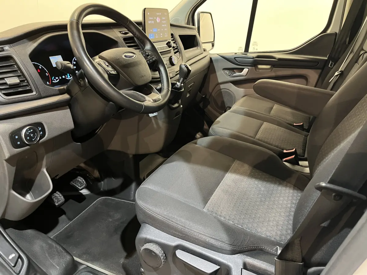 280 2.0 TDCI L1H1 Trend 130 PK / Euro 6 / Airco / CarPlay / Cruise Control / Camera / 3-Zits / 62.500 KM !!