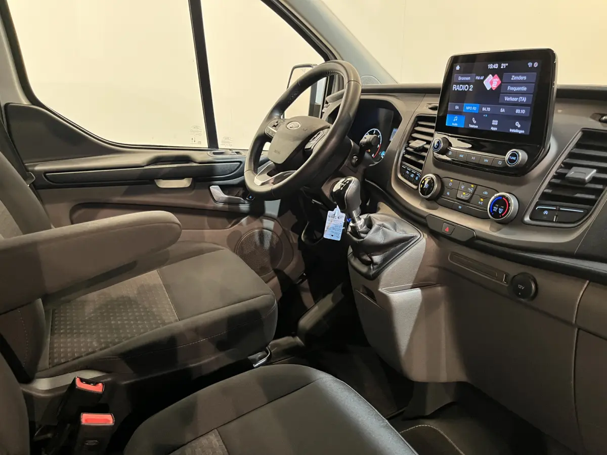 280 2.0 TDCI L1H1 Trend 130 PK / Euro 6 / Airco / CarPlay / Cruise Control / Camera / 3-Zits / 62.500 KM !!