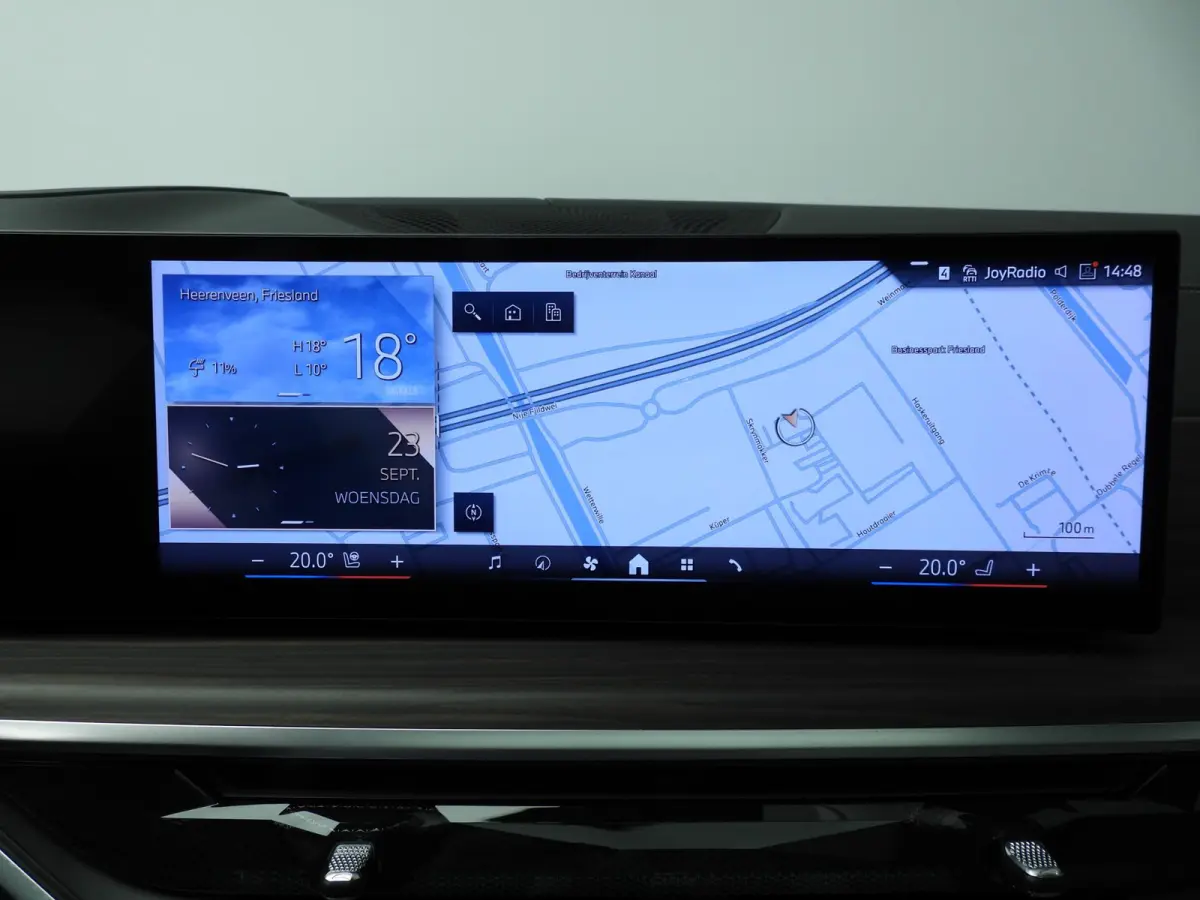 xDrive50e | M-Sportpakket | LED | HUD | Active cruise | Trekhaak | Panoramadak | Comfortzetels | DAB | Harman-kardon sound | Alu 21 inch