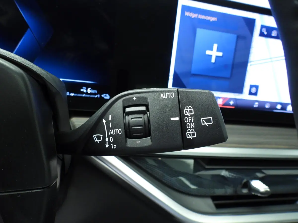 xDrive50e | M-Sportpakket | LED | HUD | Active cruise | Trekhaak | Panoramadak | Comfortzetels | DAB | Harman-kardon sound | Alu 21 inch
