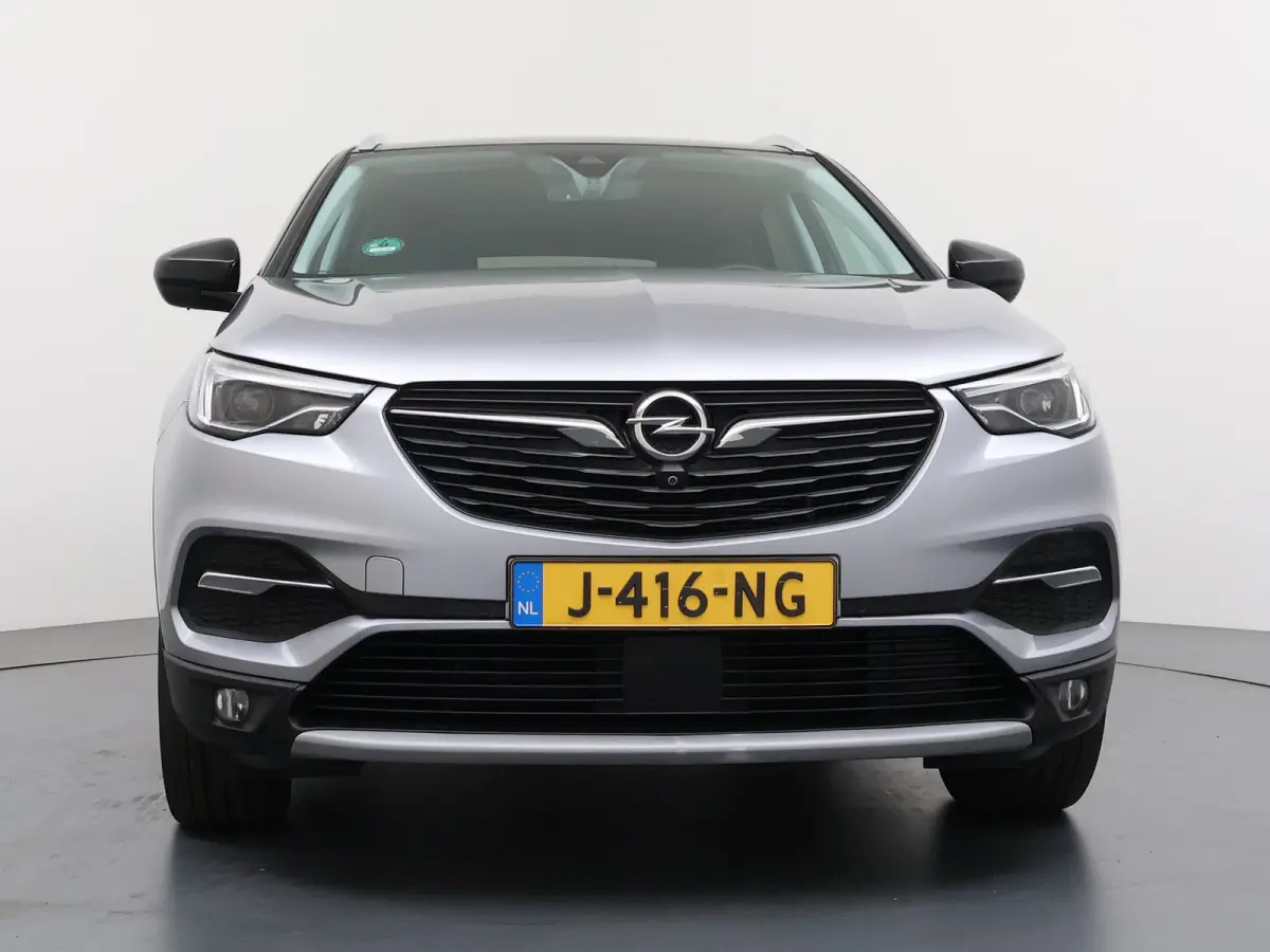 1.6 Turbo Hybrid4 Ultimate / Navigatie / 360 Camera / LEDER / Stoelverwarmd / Stoelverkoeling / Elektr. Koffer / Parkeersensoren / Keyless /