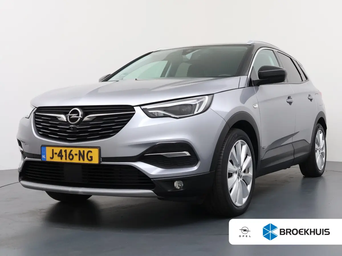 1.6 Turbo Hybrid4 Ultimate / Navigatie / 360 Camera / LEDER / Stoelverwarmd / Stoelverkoeling / Elektr. Koffer / Parkeersensoren / Keyless /