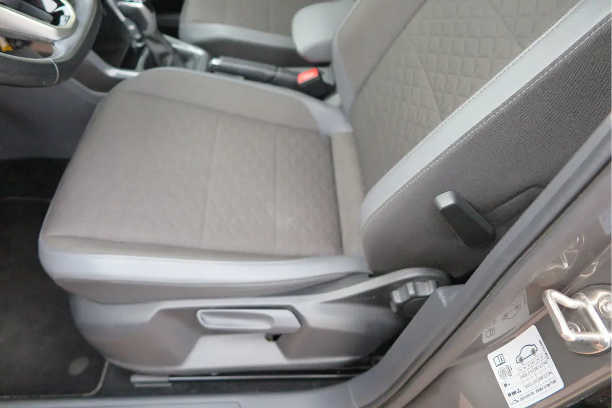 1.0 TSI 110pk DSG Style, Led, Virtual Cockpit, Navigatie, Stoelverwarming, DAB+ ,Carplay ,etc .