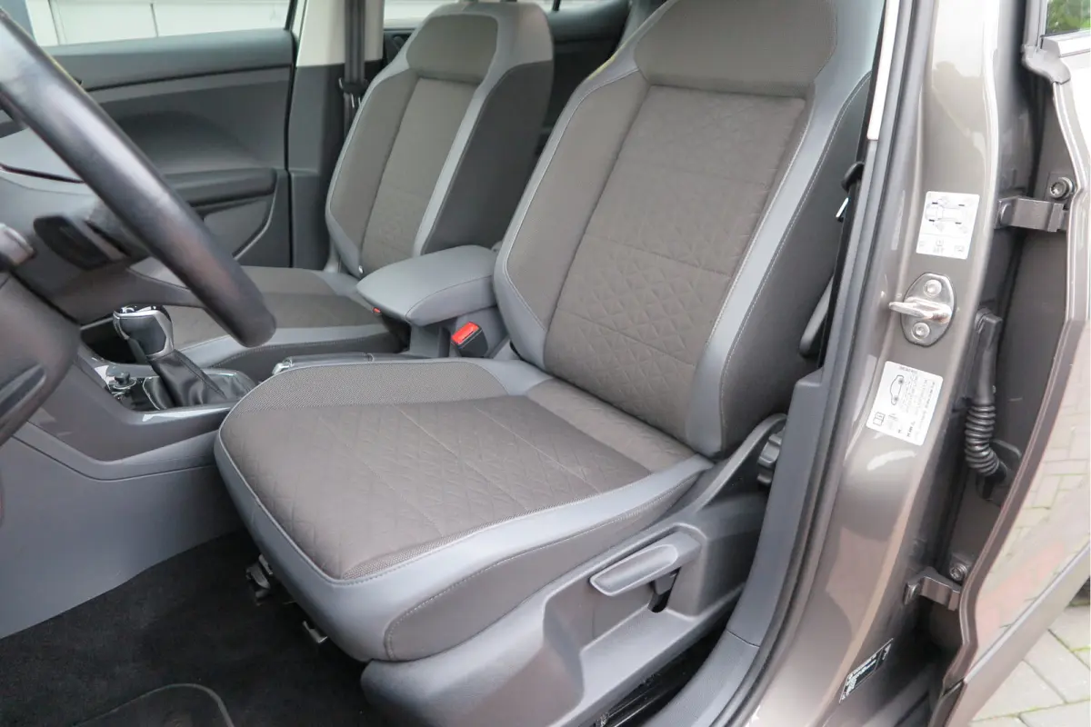 1.0 TSI 110pk DSG Style, Led, Virtual Cockpit, Navigatie, Stoelverwarming, DAB+ ,Carplay ,etc .