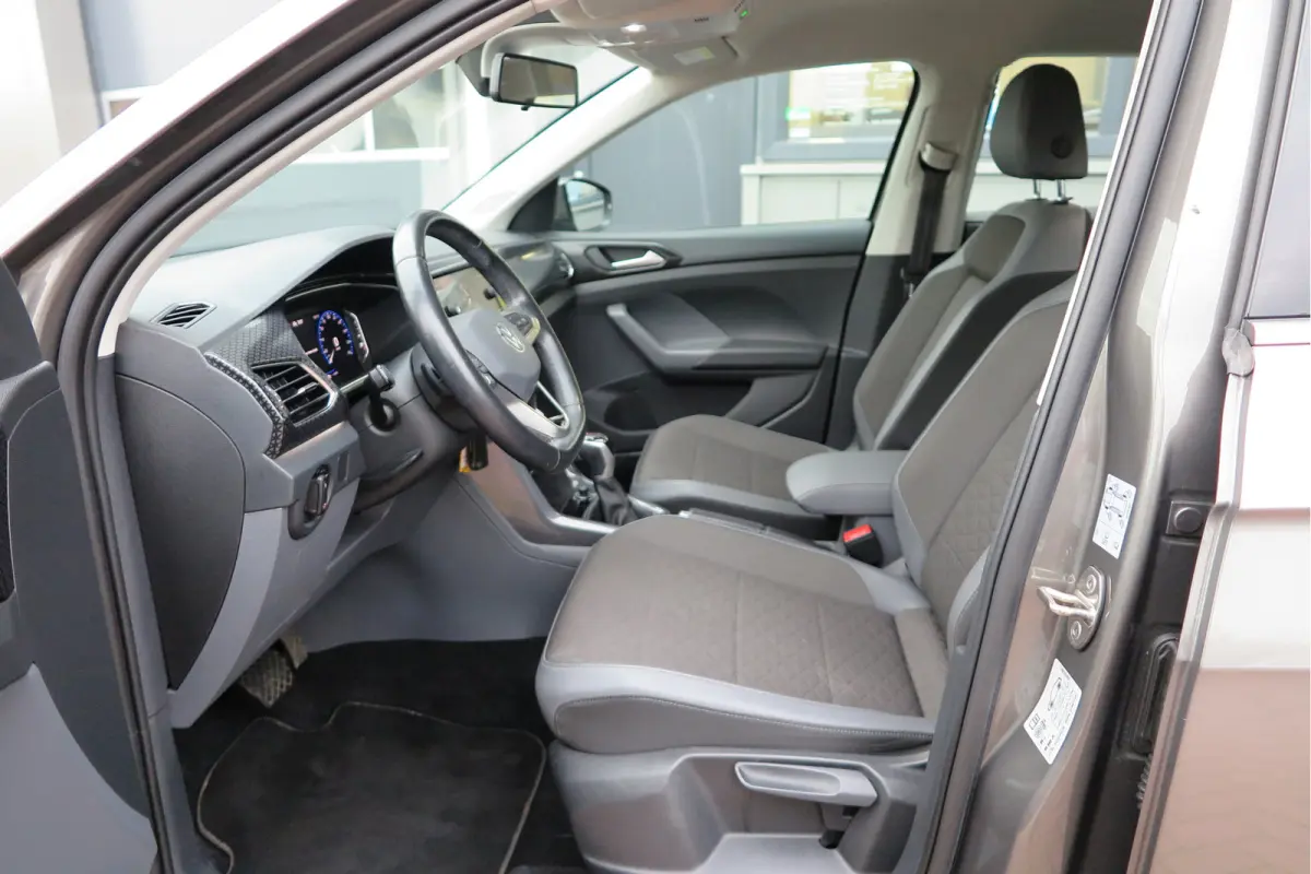 1.0 TSI 110pk DSG Style, Led, Virtual Cockpit, Navigatie, Stoelverwarming, DAB+ ,Carplay ,etc .