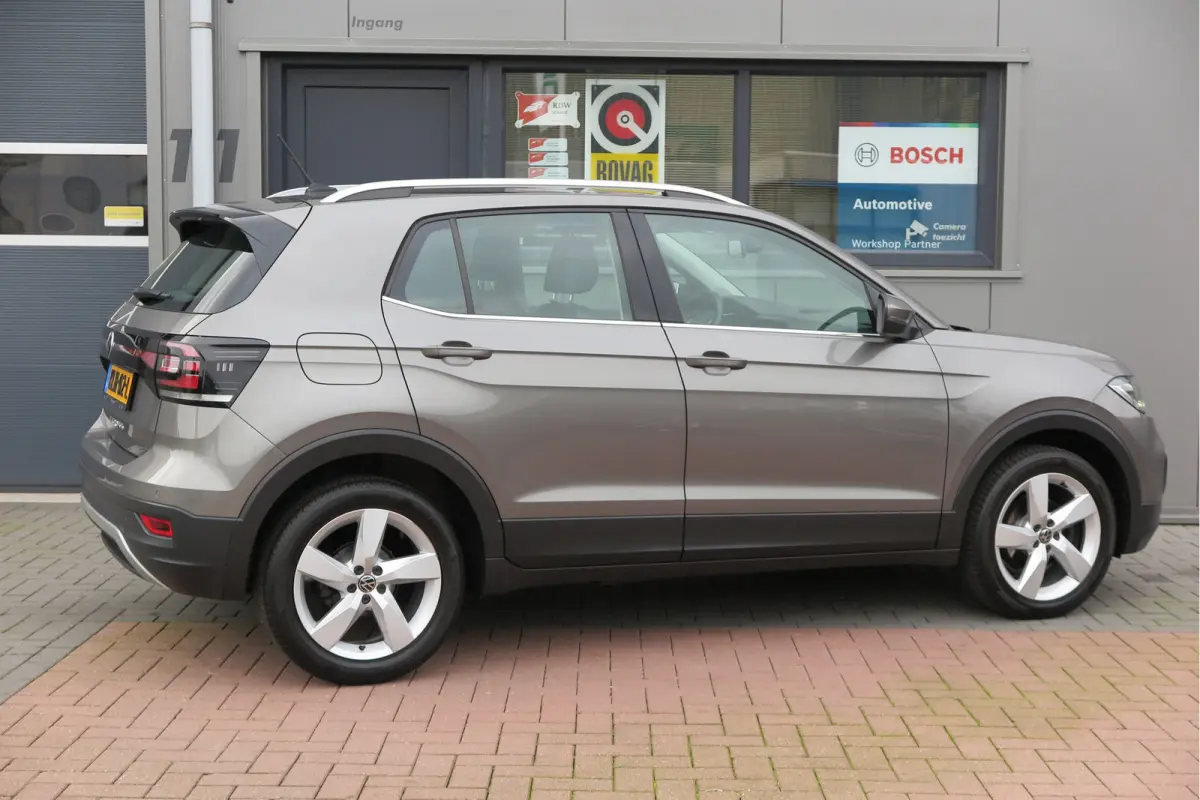 1.0 TSI 110pk DSG Style, Led, Virtual Cockpit, Navigatie, Stoelverwarming, DAB+ ,Carplay ,etc .