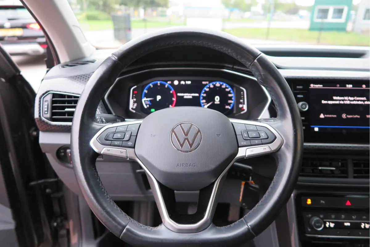 1.0 TSI 110pk DSG Style, Led, Virtual Cockpit, Navigatie, Stoelverwarming, DAB+ ,Carplay ,etc .