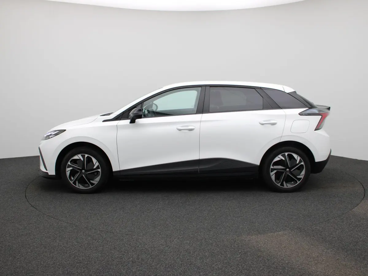 Comfort 64 kWh | APPLE CARPLAY - ANDROID AUTO | PARKEERSENSOREN | CLIMATE CONTROL | CRUISE CONTROL |
