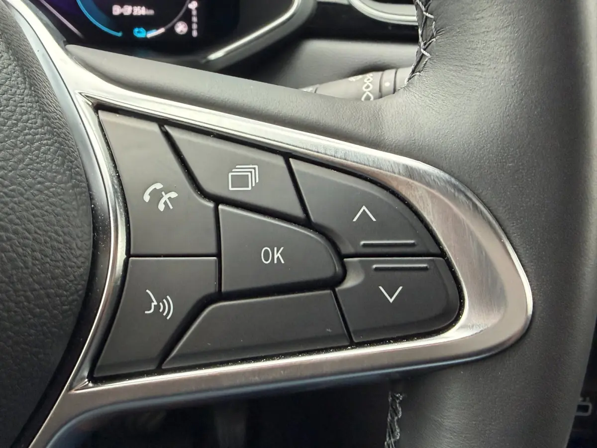 1.6 E-Tech full hybrid 145 techno, Mitsubishi ASX