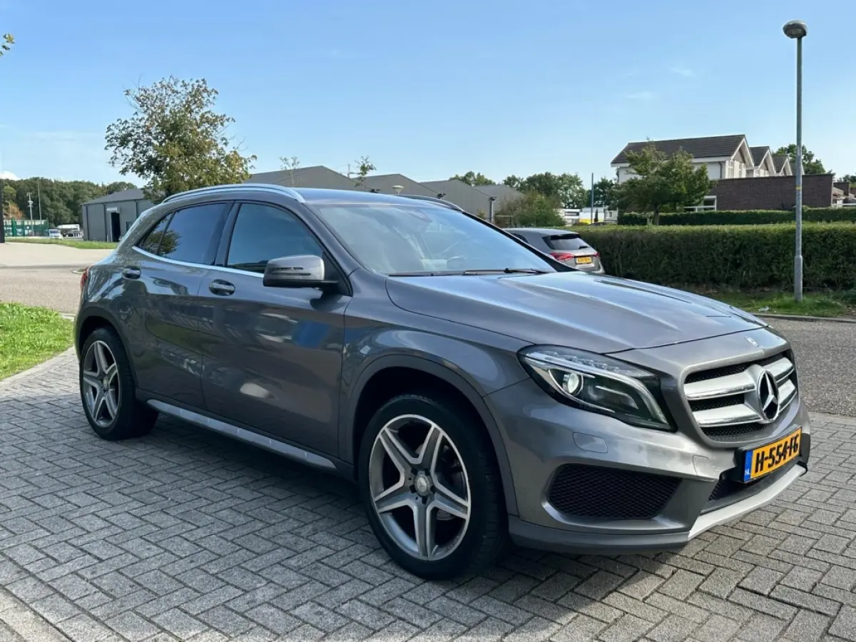 180 Aut. AMG-Styling I Camera I Spiegel-Pakket I Xenon I Stoelverwarming