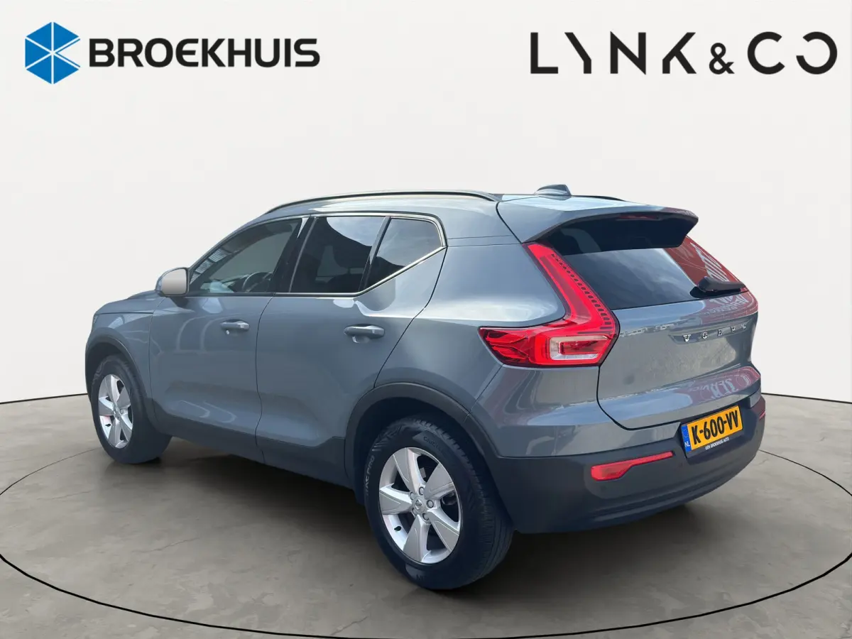 T2 Momentum Core | Trekhaak | Stuur+Stoelverwarming | Cruise control adaptief | Apple Carplay/Android Auto |