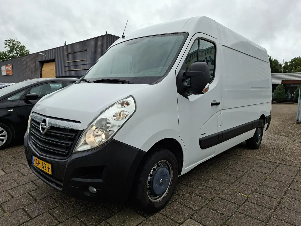 2.3 CDTI BiTurbo L2H2 Start/Stop Navigatie/ClimateControl/CruiseControl/Achteruitrijcamera/3-Zitter/DAB/NAP