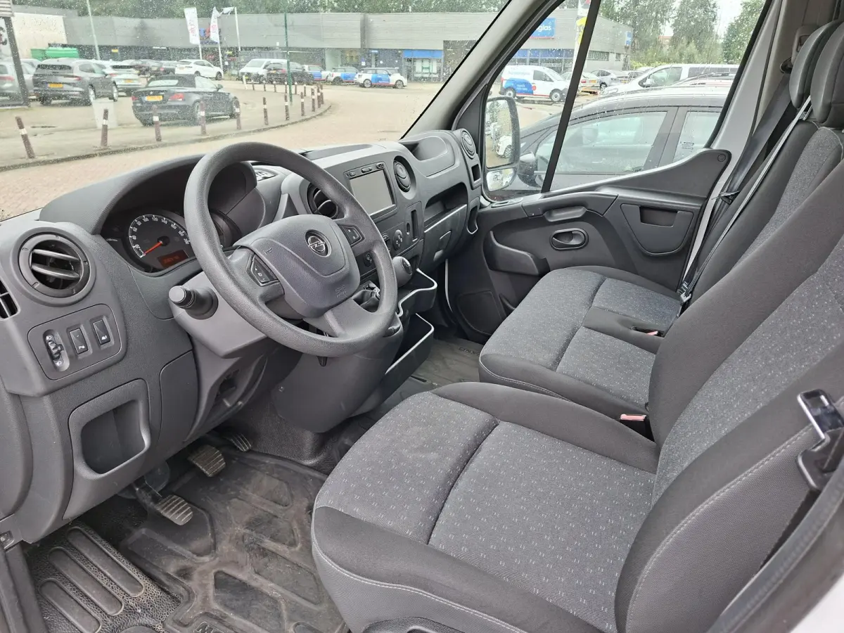 2.3 CDTI BiTurbo L2H2 Start/Stop Navigatie ClimateControl CruiseControl 3-Zitter DAB NAP