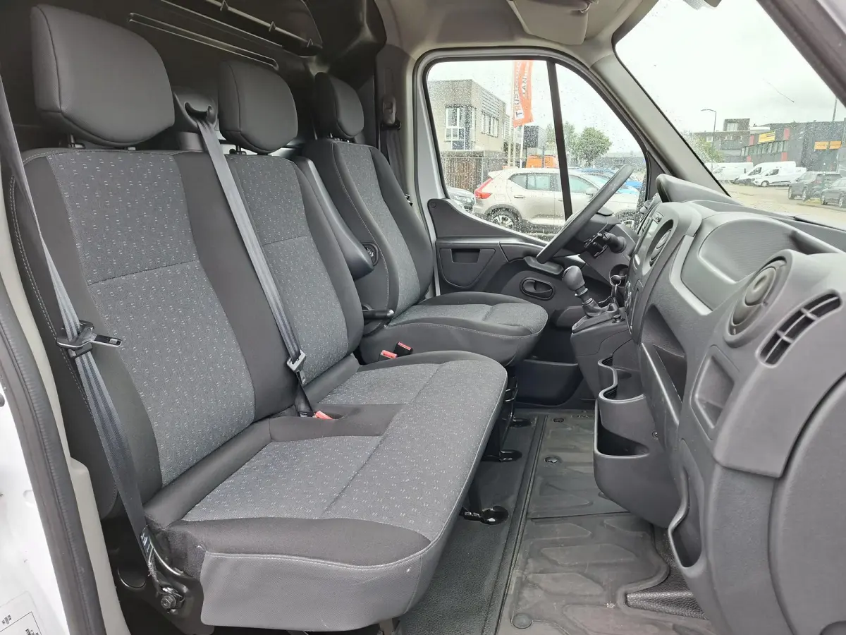 2.3 CDTI BiTurbo L2H2 Start/Stop Navigatie/ClimateControl/CruiseControl/Achteruitrijcamera/3-Zitter/DAB/NAP