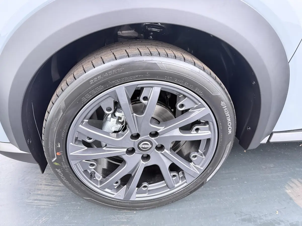 1.6 Hybrid Pulse | €3.000 voorraadvoordeel | MY26 | Midnight Blue Lederen bekleding | Stoel & stuurwielverwarming | Adaptieve cruise control (ProPilot Assist)