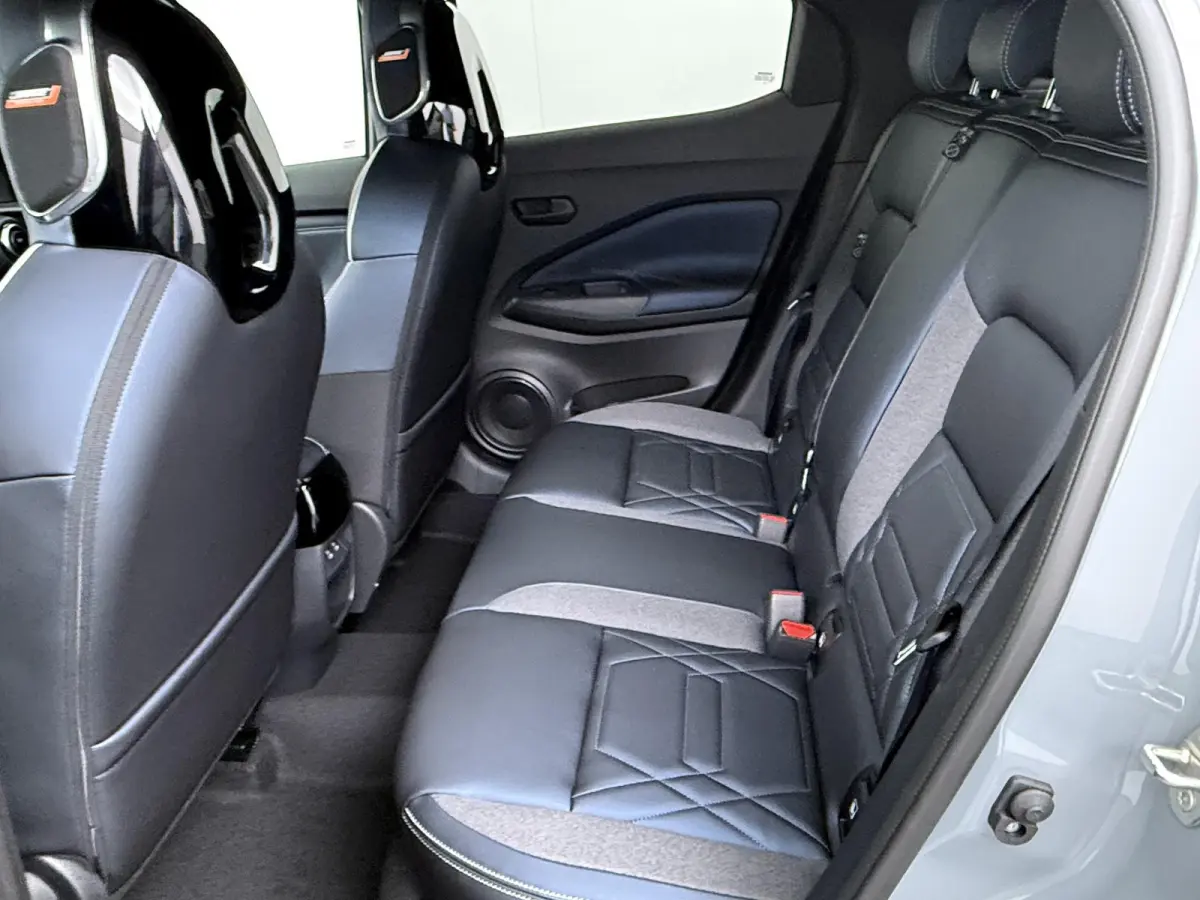 1.6 Hybrid Pulse | €3.000 voorraadvoordeel | MY26 | Midnight Blue Lederen bekleding | Stoel & stuurwielverwarming | Adaptieve cruise control (ProPilot Assist)