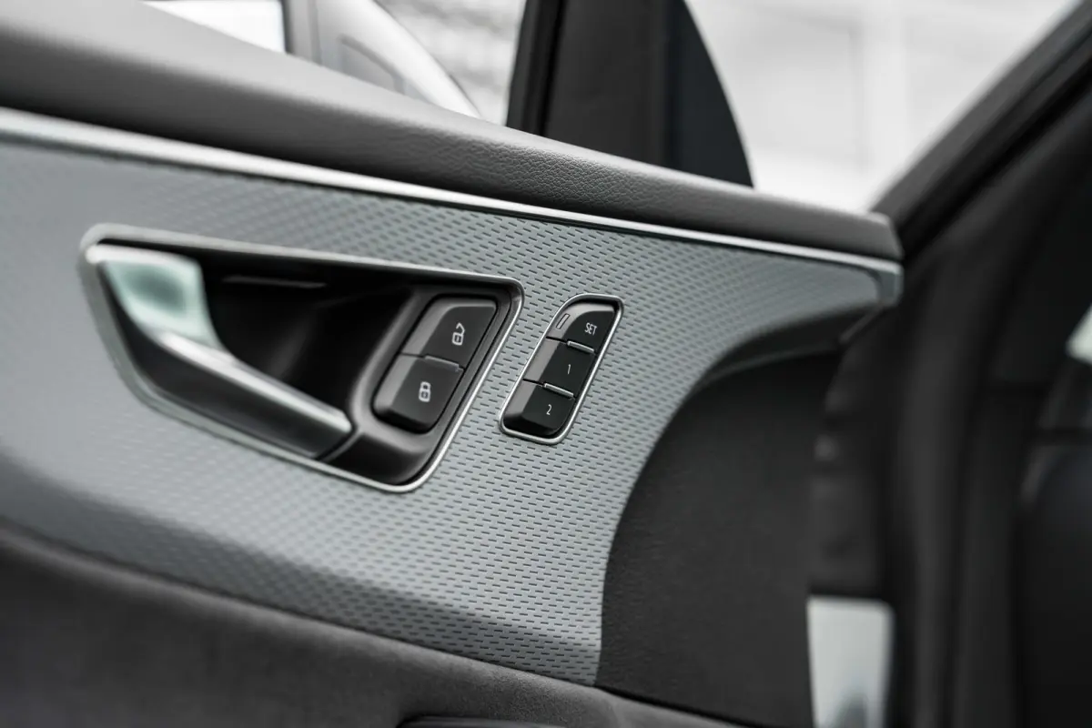 55 TFSI e quattro Pro Line | Panoramadak | Trekhaak | HUD | Bang & Olufsen | Nachtzichtassistent | | Achteruitrijcamera | Audio installatie premium | Dodehoek detectie